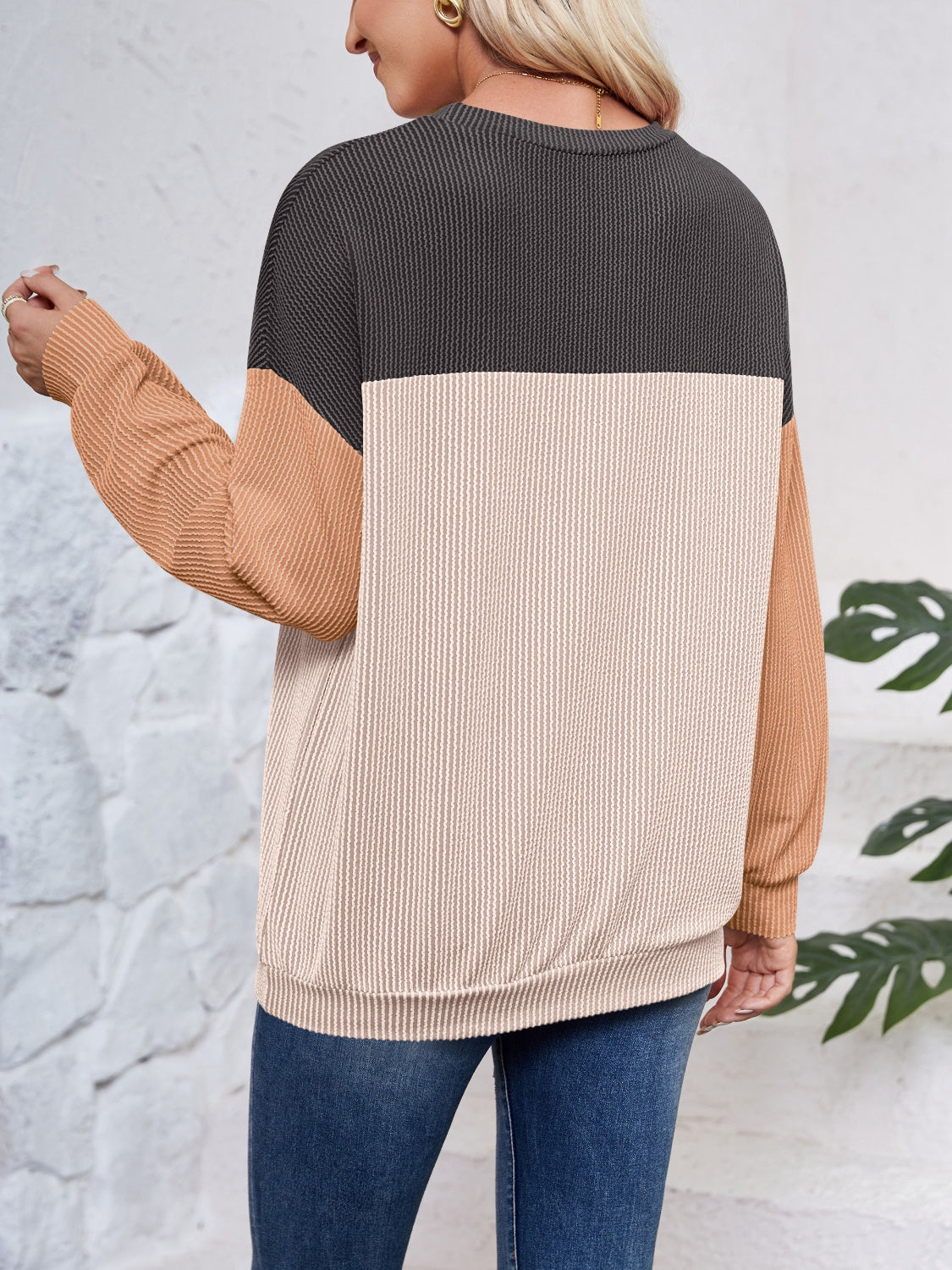 Meredith Sweatshirt
